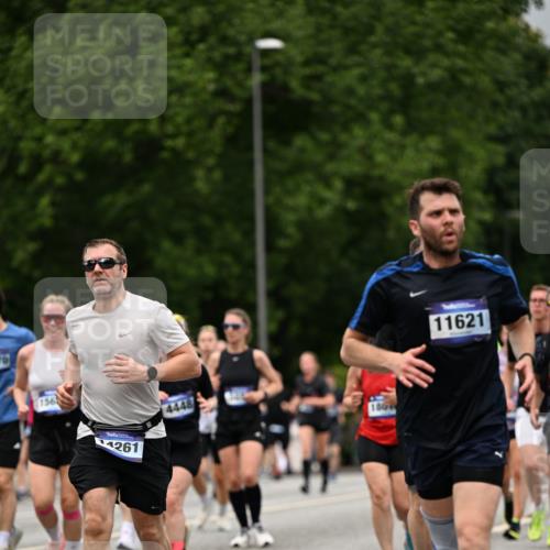 29.06.2025 - hella hamburg halbmarathon Dr. Thomas Lammeyer http://msf.ph/oto/8428072 29.06.2025 10:51:04 Kennedybrücke 1004, 1033, 1100, 1104, 1375, 1429, 1837, 1867, 1868, 1924, 1999, 2423, 2662, 2665, 2697, 2773, 2813, 3410, 3896, 4104, 4202, 4296, 4306, 4317, 4448, 4483, 4572, 5635, 5769, 5770, 5854, 5892, 6392, 6623, 7073, 7268, 7364, 7368, 7374, 7430, 7431, 8010, 8047, 8486, 8706, 9120, 9121, 9337, 9426, 9445, 9774, 9949, 10030, 10327, 10329, 11253, 11361, 11408 meine-sportfotos.de