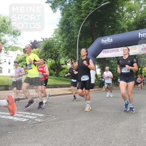 29.06.2025 - hella hamburg halbmarathon KatJ http://msf.ph/oto/8428147 29.06.2025 10:40:29 Zwischen KM18-KM19 1061, 1499, 1549, 2074, 4770, 6628, 6877, 6897 meine-sportfotos.de