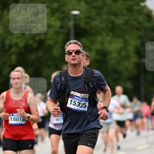 29.06.2025 - hella hamburg halbmarathon Dr. Thomas Lammeyer http://msf.ph/oto/8428258 29.06.2025 10:51:08 Kennedybrücke 1004, 1033, 1100, 1104, 1371, 1375, 1429, 1608, 1837, 1961, 1999, 2423, 2662, 2665, 2697, 2773, 2813, 3410, 3896, 4104, 4306, 4317, 4448, 4483, 5635, 5697, 5769, 5770, 5854, 5892, 6392, 6485, 6623, 7073, 7268, 7364, 7368, 7374, 7430, 7431, 8010, 8047, 8486, 8706, 8967, 9120, 9121, 9337, 9426, 9774, 9949, 10329, 11160, 11361, 11408 meine-sportfotos.de
