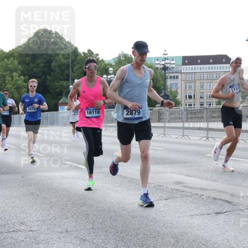 29.06.2025 - hella hamburg halbmarathon Lena Gebhardt http://msf.ph/oto/8428278 29.06.2025 09:44:21 Lombardsbrücke 13779, 3075, 19114, 3968, 16118, 2879, 1187, 1065, 1122, 1953, 2483, 2879, 3075, 3189, 3379, 3968, 5308, 5344, 7231, 7349, 7793, 8376, 8975, 9047, 9079, 10106, 10173, 10222, 10655, 10790, 11150, 11877, 12369, 13383, 13606, 13779, 14828, 15576, 15655, 15880, 16118, 17258, 17354, 18699, 19114 meine-sportfotos.de