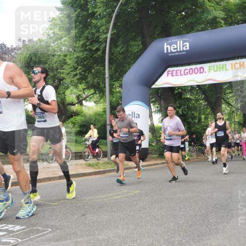 29.06.2025 - hella hamburg halbmarathon KatJ http://msf.ph/oto/8428318 29.06.2025 10:40:38 Zwischen KM18-KM19 3334, 3999, 6723, 7232, 7918 meine-sportfotos.de