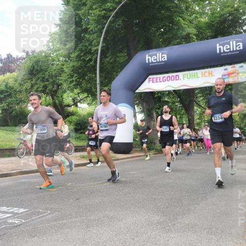 29.06.2025 - hella hamburg halbmarathon KatJ http://msf.ph/oto/8428345 29.06.2025 10:40:39 Zwischen KM18-KM19 3334, 3999, 6723, 7918 meine-sportfotos.de