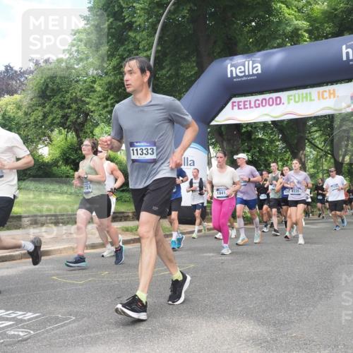 29.06.2025 - hella hamburg halbmarathon KatJ http://msf.ph/oto/8428434 29.06.2025 10:40:42 Zwischen KM18-KM19 1267, 3334, 5077, 6723, 7509, 7918, 8335 meine-sportfotos.de