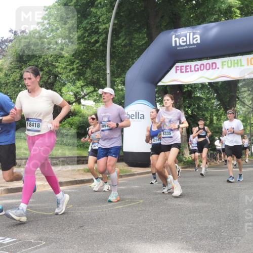 29.06.2025 - hella hamburg halbmarathon KatJ http://msf.ph/oto/8428457 29.06.2025 10:40:43 Zwischen KM18-KM19 1267, 3334, 5077, 6723, 7509, 7918, 8335 meine-sportfotos.de