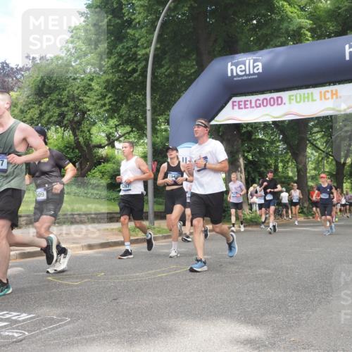 29.06.2025 - hella hamburg halbmarathon KatJ http://msf.ph/oto/8428545 29.06.2025 10:40:45 Zwischen KM18-KM19 1267, 2771, 3334, 5077, 6723, 7509, 7918, 8335 meine-sportfotos.de