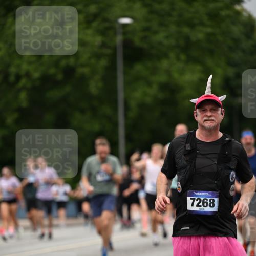 29.06.2025 - hella hamburg halbmarathon Dr. Thomas Lammeyer http://msf.ph/oto/8428552 29.06.2025 10:51:17 Kennedybrücke 1004, 1100, 1104, 1371, 1375, 1608, 1837, 1961, 1999, 2162, 2327, 2537, 2662, 2665, 2697, 3339, 3406, 3407, 3896, 4104, 4325, 4448, 4483, 5635, 5697, 5854, 5892, 6392, 6485, 6623, 6740, 6995, 7073, 7268, 7364, 7368, 7374, 7430, 7431, 7960, 8010, 8047, 8131, 8541, 8706, 8967, 9337, 9426, 9557, 9774, 9949, 10514, 10515, 10591, 11160, 11408 meine-sportfotos.de