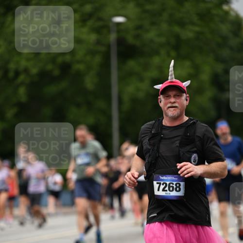 29.06.2025 - hella hamburg halbmarathon Dr. Thomas Lammeyer http://msf.ph/oto/8428561 29.06.2025 10:51:17 Kennedybrücke 1004, 1100, 1104, 1371, 1375, 1608, 1837, 1961, 1999, 2162, 2327, 2537, 2662, 2665, 2697, 3339, 3406, 3407, 3896, 4104, 4325, 4448, 4483, 5635, 5697, 5854, 5892, 6392, 6485, 6623, 6740, 6995, 7073, 7268, 7364, 7368, 7374, 7430, 7431, 7960, 8010, 8047, 8131, 8541, 8706, 8967, 9337, 9426, 9557, 9774, 9949, 10514, 10515, 10591, 11160, 11408 meine-sportfotos.de