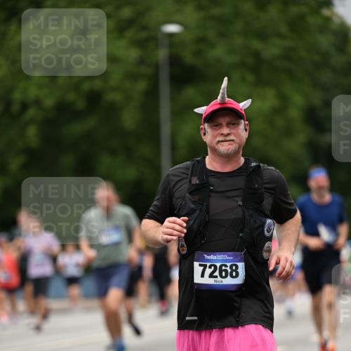 29.06.2025 - hella hamburg halbmarathon Dr. Thomas Lammeyer http://msf.ph/oto/8428566 29.06.2025 10:51:17 Kennedybrücke 1004, 1100, 1104, 1371, 1375, 1608, 1837, 1961, 1999, 2162, 2327, 2537, 2662, 2665, 2697, 3339, 3406, 3407, 3896, 4104, 4325, 4448, 4483, 5635, 5697, 5854, 5892, 6392, 6485, 6623, 6740, 6995, 7073, 7268, 7364, 7368, 7374, 7430, 7431, 7960, 8010, 8047, 8131, 8541, 8706, 8967, 9337, 9426, 9557, 9774, 9949, 10514, 10515, 10591, 11160, 11408 meine-sportfotos.de