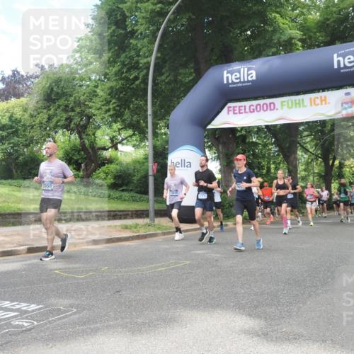 29.06.2025 - hella hamburg halbmarathon KatJ http://msf.ph/oto/8428591 29.06.2025 10:40:47 Zwischen KM18-KM19 1267, 2058, 2771, 5077, 7509, 8335 meine-sportfotos.de