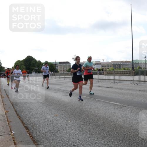 29.06.2025 - hella hamburg halbmarathon Lena Gebhardt http://msf.ph/oto/8428765 29.06.2025 10:06:57 Lombardsbrücke 1993, 8744, 1993, 4262, 5807, 5845, 5951, 6572, 6664, 6833, 7503, 8290, 8744, 8960, 10283, 10736, 10886, 11758, 12371, 12418, 12550, 13475, 14607, 15377, 16554, 16692, 16933, 17059, 17174, 17895, 18316, 18343, 18381, 18652, 18828 meine-sportfotos.de