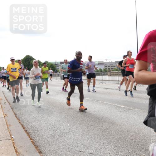 29.06.2025 - hella hamburg halbmarathon Lena Gebhardt http://msf.ph/oto/8428780 29.06.2025 10:19:39 Lombardsbrücke 10039, 5035, 10540, 15014, 81, 6939, 1145, 1154, 1332, 1534, 1708, 2017, 2311, 2357, 2405, 2441, 2589, 2795, 2812, 2895, 2918, 2993, 2995, 3446, 3678, 4108, 4110, 4170, 4562, 4570, 4722, 4979, 5035, 5080, 5123, 5178, 5251, 5429, 5449, 5849, 5878, 6444, 6542, 6796, 6797, 6872, 6874, 6939, 7137, 7143, 7248, 7249, 7836, 7917, 8146, 8427, 8537, 8575, 8761, 8778, 9252, 9856, 10039, 10124, 10129, 10349, 10540, 10594, 11036 meine-sportfotos.de
