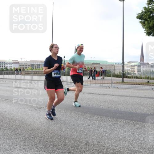 29.06.2025 - hella hamburg halbmarathon Lena Gebhardt http://msf.ph/oto/8428834 29.06.2025 10:06:58 Lombardsbrücke 12418, 1993, 8744, 1993, 4262, 5807, 5845, 5899, 5951, 6572, 6664, 6833, 7503, 8290, 8744, 8960, 10283, 10736, 10886, 11758, 12371, 12418, 12550, 13475, 14607, 15377, 16554, 16692, 16933, 17059, 17174, 17895, 18316, 18343, 18381, 18652, 18828 meine-sportfotos.de