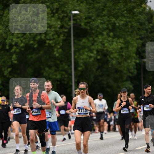 29.06.2025 - hella hamburg halbmarathon Dr. Thomas Lammeyer http://msf.ph/oto/8428847 29.06.2025 10:51:23 Kennedybrücke 1004, 1100, 1371, 1375, 1555, 1608, 1837, 1961, 1999, 2162, 2327, 2537, 2556, 2662, 2665, 2697, 3277, 3339, 3406, 3407, 3823, 4104, 4325, 4483, 5697, 5854, 5892, 6485, 6623, 6740, 6995, 7073, 7268, 7364, 7368, 7374, 7430, 7431, 7827, 7960, 8131, 8541, 8967, 9092, 9557, 9949, 10511, 10514, 10515, 10591, 11160, 11378, 11408 meine-sportfotos.de