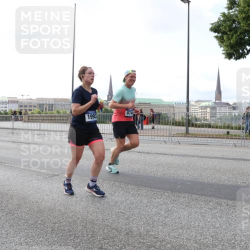29.06.2025 - hella hamburg halbmarathon Lena Gebhardt http://msf.ph/oto/8428850 29.06.2025 10:06:58 Lombardsbrücke 12418, 1993, 8744, 1993, 4262, 5807, 5845, 5899, 5951, 6572, 6664, 6833, 7503, 8290, 8744, 8960, 10283, 10736, 10886, 11758, 12371, 12418, 12550, 13475, 14607, 15377, 16554, 16692, 16933, 17059, 17174, 17895, 18316, 18343, 18381, 18652, 18828 meine-sportfotos.de