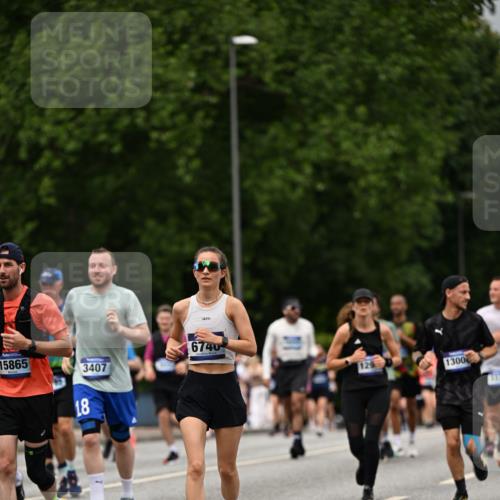 29.06.2025 - hella hamburg halbmarathon Dr. Thomas Lammeyer http://msf.ph/oto/8428889 29.06.2025 10:51:24 Kennedybrücke 1004, 1371, 1375, 1555, 1608, 1837, 1961, 1999, 2162, 2327, 2537, 2556, 2662, 2665, 2697, 3277, 3339, 3406, 3407, 3823, 4325, 4483, 5697, 5895, 6485, 6623, 6740, 6995, 7073, 7268, 7364, 7368, 7374, 7430, 7431, 7827, 7960, 8131, 8541, 8967, 9092, 9557, 9949, 10511, 10514, 10515, 10591, 11160, 11378 meine-sportfotos.de
