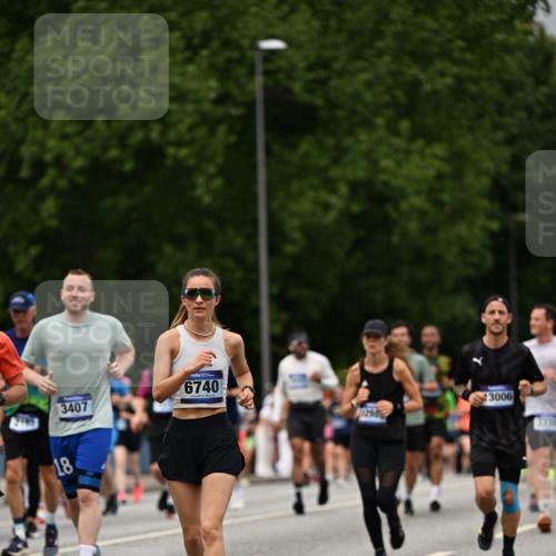 29.06.2025 - hella hamburg halbmarathon Dr. Thomas Lammeyer http://msf.ph/oto/8428915 29.06.2025 10:51:25 Kennedybrücke 1004, 1371, 1375, 1555, 1608, 1837, 1961, 1999, 2162, 2327, 2537, 2556, 2662, 2665, 2697, 3277, 3339, 3406, 3407, 3823, 4325, 4483, 5697, 5895, 6485, 6740, 6995, 7073, 7268, 7364, 7368, 7374, 7430, 7431, 7827, 7960, 8131, 8541, 8967, 9092, 9557, 10511, 10514, 10515, 10591, 11160, 11378 meine-sportfotos.de