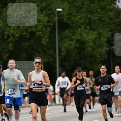 29.06.2025 - hella hamburg halbmarathon Dr. Thomas Lammeyer http://msf.ph/oto/8428920 29.06.2025 10:51:25 Kennedybrücke 1004, 1371, 1375, 1555, 1608, 1837, 1961, 1999, 2162, 2327, 2537, 2556, 2662, 2665, 2697, 3277, 3339, 3406, 3407, 3823, 4325, 4483, 5697, 5895, 6485, 6740, 6995, 7073, 7268, 7364, 7368, 7374, 7430, 7431, 7827, 7960, 8131, 8541, 8967, 9092, 9557, 10511, 10514, 10515, 10591, 11160, 11378 meine-sportfotos.de