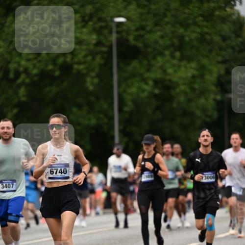 29.06.2025 - hella hamburg halbmarathon Dr. Thomas Lammeyer http://msf.ph/oto/8428927 29.06.2025 10:51:25 Kennedybrücke 1004, 1371, 1375, 1555, 1608, 1837, 1961, 1999, 2162, 2327, 2537, 2556, 2662, 2665, 2697, 3277, 3339, 3406, 3407, 3823, 4325, 4483, 5697, 5895, 6485, 6740, 6995, 7073, 7268, 7364, 7368, 7374, 7430, 7431, 7827, 7960, 8131, 8541, 8967, 9092, 9557, 10511, 10514, 10515, 10591, 11160, 11378 meine-sportfotos.de