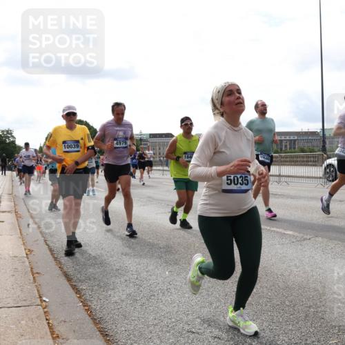 29.06.2025 - hella hamburg halbmarathon Lena Gebhardt http://msf.ph/oto/8428994 29.06.2025 10:19:41 Lombardsbrücke 10039, 4979, 184, 5035, 10540, 3342, 1145, 1154, 1332, 1534, 1708, 2017, 2311, 2357, 2405, 2441, 2589, 2795, 2812, 2895, 2918, 2993, 2995, 3446, 3678, 4108, 4110, 4170, 4539, 4562, 4570, 4722, 4979, 5035, 5080, 5123, 5178, 5251, 5449, 5849, 5878, 6444, 6542, 6796, 6797, 6872, 6874, 6939, 7137, 7143, 7248, 7249, 7836, 7917, 8146, 8427, 8537, 8575, 8761, 8778, 9252, 9856, 10039, 10124, 10129, 10349, 10540, 10594, 10622, 11036 meine-sportfotos.de