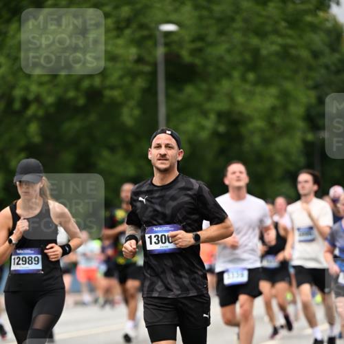 29.06.2025 - hella hamburg halbmarathon Dr. Thomas Lammeyer http://msf.ph/oto/8429032 29.06.2025 10:51:28 Kennedybrücke 1004, 1371, 1375, 1555, 1593, 1608, 1837, 1961, 1999, 2162, 2327, 2537, 2556, 2981, 3277, 3339, 3406, 3407, 3823, 4325, 4483, 5697, 5895, 6485, 6740, 6995, 7073, 7268, 7364, 7368, 7374, 7430, 7431, 7827, 7960, 8131, 8541, 8967, 9092, 9557, 10511, 10514, 10515, 10591, 11160, 11378 meine-sportfotos.de