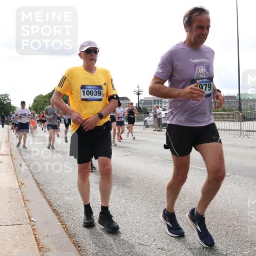 29.06.2025 - hella hamburg halbmarathon Lena Gebhardt http://msf.ph/oto/8429198 29.06.2025 10:19:42 Lombardsbrücke 5123, 10039, 979, 1145, 1154, 1332, 1534, 1708, 2017, 2311, 2357, 2405, 2441, 2589, 2795, 2812, 2895, 2918, 2993, 2995, 3446, 3678, 4108, 4110, 4170, 4539, 4562, 4570, 4722, 4979, 5035, 5123, 5178, 5251, 5449, 5849, 5878, 6444, 6542, 6796, 6797, 6872, 6874, 6939, 7137, 7143, 7248, 7249, 7836, 7917, 8146, 8427, 8537, 8575, 8761, 9252, 9856, 10039, 10124, 10129, 10349, 10540, 10594, 10622, 11036 meine-sportfotos.de