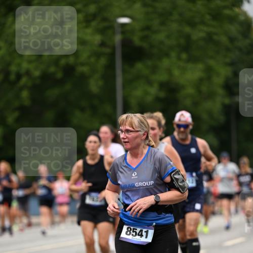 29.06.2025 - hella hamburg halbmarathon Dr. Thomas Lammeyer http://msf.ph/oto/8429212 29.06.2025 10:51:32 Kennedybrücke 1371, 1375, 1555, 1593, 1608, 1837, 1961, 2162, 2327, 2537, 2556, 2981, 3277, 3339, 3406, 3407, 3823, 4325, 4342, 5697, 5895, 6485, 6740, 6995, 7430, 7431, 7827, 7960, 8131, 8541, 8967, 9092, 9557, 9743, 10511, 10514, 10515, 10591, 11160, 11378 meine-sportfotos.de