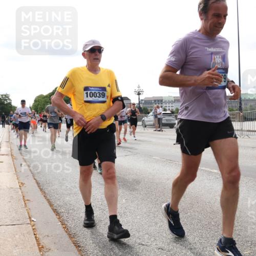 29.06.2025 - hella hamburg halbmarathon Lena Gebhardt http://msf.ph/oto/8429226 29.06.2025 10:19:42 Lombardsbrücke 5123, 10039, 1145, 1154, 1332, 1534, 1708, 2017, 2311, 2357, 2405, 2441, 2589, 2795, 2812, 2895, 2918, 2993, 2995, 3446, 3678, 4108, 4110, 4170, 4539, 4562, 4570, 4722, 4979, 5035, 5123, 5178, 5251, 5449, 5849, 5878, 6444, 6542, 6796, 6797, 6872, 6874, 6939, 7137, 7143, 7248, 7249, 7836, 7917, 8146, 8427, 8537, 8575, 8761, 9252, 9856, 10039, 10124, 10129, 10349, 10540, 10594, 10622, 11036 meine-sportfotos.de
