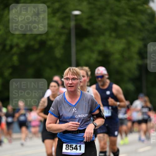 29.06.2025 - hella hamburg halbmarathon Dr. Thomas Lammeyer http://msf.ph/oto/8429227 29.06.2025 10:51:32 Kennedybrücke 1371, 1375, 1555, 1593, 1608, 1837, 1961, 2162, 2327, 2537, 2556, 2981, 3277, 3339, 3406, 3407, 3823, 4325, 4342, 5697, 5895, 6485, 6740, 6995, 7430, 7431, 7827, 7960, 8131, 8541, 8967, 9092, 9557, 9743, 10511, 10514, 10515, 10591, 11160, 11378 meine-sportfotos.de