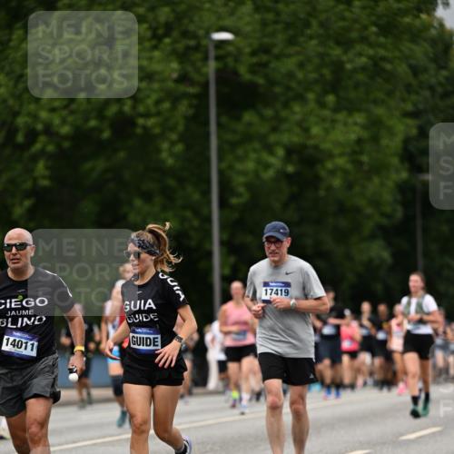 29.06.2025 - hella hamburg halbmarathon Dr. Thomas Lammeyer http://msf.ph/oto/8429616 29.06.2025 10:51:40 Kennedybrücke 1555, 1593, 2162, 2211, 2500, 2537, 2556, 2981, 3277, 3339, 3406, 3407, 3823, 4325, 4342, 5700, 5895, 6740, 6995, 7827, 7960, 8131, 8541, 9092, 9557, 9743, 9758, 10511, 10591, 11378 meine-sportfotos.de