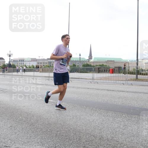 29.06.2025 - hella hamburg halbmarathon Lena Gebhardt http://msf.ph/oto/8429635 29.06.2025 10:07:20 Lombardsbrücke 1175, 6833, 1893, 2032, 2136, 3922, 4262, 4502, 4550, 5242, 5845, 5899, 6196, 6517, 6518, 6707, 6713, 6715, 6833, 7019, 7503, 8744, 9338, 9967, 10283, 10700, 11758, 12418, 12550, 15051, 15673, 16554, 17062, 17895, 18218, 18316, 18721 meine-sportfotos.de