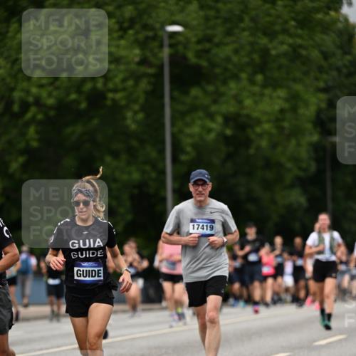 29.06.2025 - hella hamburg halbmarathon Dr. Thomas Lammeyer http://msf.ph/oto/8429644 29.06.2025 10:51:40 Kennedybrücke 1555, 1593, 2162, 2211, 2500, 2537, 2556, 2981, 3277, 3339, 3406, 3407, 3823, 4325, 4342, 5700, 5895, 6740, 6995, 7827, 7960, 8131, 8541, 9092, 9557, 9743, 9758, 10511, 10591, 11378 meine-sportfotos.de