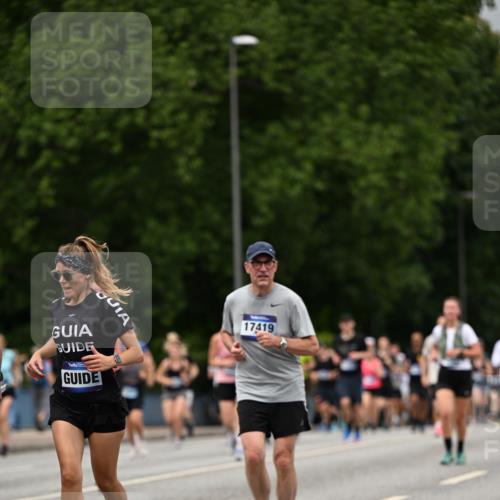 29.06.2025 - hella hamburg halbmarathon Dr. Thomas Lammeyer http://msf.ph/oto/8429660 29.06.2025 10:51:40 Kennedybrücke 1555, 1593, 2162, 2211, 2500, 2537, 2556, 2981, 3277, 3339, 3406, 3407, 3823, 4325, 4342, 5700, 5895, 6740, 6995, 7827, 7960, 8131, 8541, 9092, 9557, 9743, 9758, 10511, 10591, 11378 meine-sportfotos.de