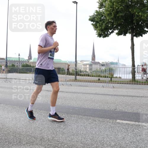 29.06.2025 - hella hamburg halbmarathon Lena Gebhardt http://msf.ph/oto/8429678 29.06.2025 10:07:20 Lombardsbrücke 683, 1893, 2032, 2136, 3922, 4262, 4502, 4550, 5242, 5845, 5899, 6196, 6517, 6518, 6707, 6713, 6715, 6833, 7019, 7503, 8744, 9338, 9967, 10283, 10700, 11758, 12418, 12550, 15051, 15673, 16554, 17062, 17895, 18218, 18316, 18721 meine-sportfotos.de