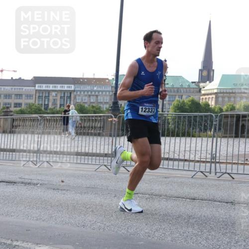 29.06.2025 - hella hamburg halbmarathon Lena Gebhardt http://msf.ph/oto/8429705 29.06.2025 09:44:34 Lombardsbrücke 100, 12337, 1065, 1122, 2021, 2879, 3075, 3845, 3968, 4678, 5344, 7231, 7349, 7793, 8473, 8731, 8975, 9047, 9079, 10106, 10173, 10655, 10790, 11877, 12337, 12369, 13606, 13779, 14828, 15268, 15576, 15583, 15655, 15880, 16118, 16736, 17258, 17354, 18567, 18699, 19114 meine-sportfotos.de