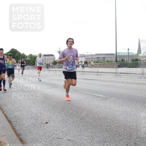29.06.2025 - hella hamburg halbmarathon Lena Gebhardt http://msf.ph/oto/8429760 29.06.2025 10:07:23 Lombardsbrücke 12, 6517, 4550, 1893, 2032, 2136, 3922, 4262, 4502, 4550, 5242, 5845, 5899, 6196, 6517, 6518, 6707, 6713, 6715, 6833, 7019, 7503, 8744, 9338, 9967, 10212, 10283, 10700, 11758, 12378, 12550, 15051, 15673, 16554, 17062, 17895, 18218, 18316, 18721, 19134 meine-sportfotos.de