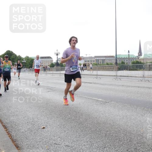 29.06.2025 - hella hamburg halbmarathon Lena Gebhardt http://msf.ph/oto/8429779 29.06.2025 10:07:24 Lombardsbrücke 42, 6517, 4550, 1893, 2032, 2136, 3922, 4262, 4502, 4550, 5242, 5845, 5899, 6196, 6517, 6518, 6707, 6713, 6715, 6833, 7019, 7503, 8744, 9338, 9967, 10212, 10283, 10700, 11758, 12378, 12550, 15051, 15673, 16554, 17062, 17895, 18218, 18316, 18721, 19134 meine-sportfotos.de