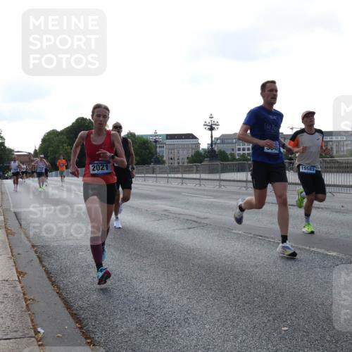 29.06.2025 - hella hamburg halbmarathon Lena Gebhardt http://msf.ph/oto/8430123 29.06.2025 09:44:37 Lombardsbrücke 2021, 15583, 1065, 1122, 2021, 2879, 3075, 3845, 3968, 4678, 5344, 5367, 7231, 7349, 7793, 8473, 8731, 8975, 9079, 10106, 10156, 10173, 10655, 10790, 11877, 12287, 12337, 12369, 13779, 13956, 14828, 15268, 15576, 15583, 15655, 15880, 16118, 16377, 16736, 17258, 17354, 18567, 18699, 19114 meine-sportfotos.de