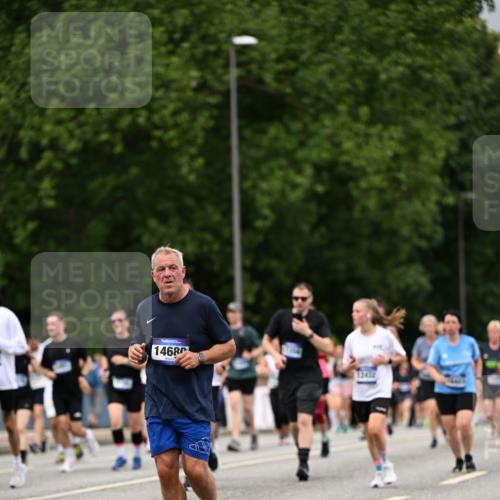 29.06.2025 - hella hamburg halbmarathon Dr. Thomas Lammeyer http://msf.ph/oto/8430379 29.06.2025 10:51:54 Kennedybrücke 1073, 1430, 1523, 1593, 1618, 2211, 2320, 2491, 2500, 2981, 3679, 4239, 4342, 5700, 5796, 5895, 7240, 8105, 8158, 8270, 9743, 9758, 10658, 10903, 11276 meine-sportfotos.de
