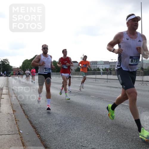 29.06.2025 - hella hamburg halbmarathon Lena Gebhardt http://msf.ph/oto/8430451 29.06.2025 09:44:43 Lombardsbrücke 8473, 16736, 12287, 8731, 1065, 1827, 2021, 2879, 3075, 3201, 3845, 3968, 4678, 5269, 5344, 5367, 6619, 7349, 8473, 8731, 8975, 9079, 10106, 10156, 10173, 10790, 10848, 11877, 12287, 12337, 12369, 13779, 13838, 13956, 14164, 14828, 15268, 15576, 15583, 15655, 15880, 16118, 16377, 16508, 16736, 17258, 17354, 18567, 18699, 19114 meine-sportfotos.de