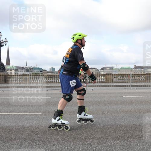 29.06.2025 - hella hamburg halbmarathon Lena Gebhardt http://msf.ph/oto/8430517 29.06.2025 09:00:20 Lombardsbrücke 134 meine-sportfotos.de