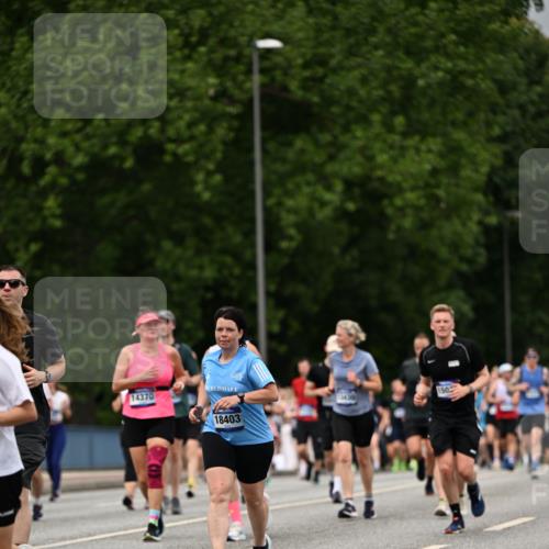 29.06.2025 - hella hamburg halbmarathon Dr. Thomas Lammeyer http://msf.ph/oto/8430616 29.06.2025 10:51:58 Kennedybrücke 1073, 1430, 1523, 1593, 1618, 2163, 2211, 2320, 2407, 2491, 2500, 3679, 4239, 4342, 5700, 5796, 6255, 6256, 7240, 8105, 8158, 8270, 9356, 9743, 9758, 10658, 10777, 10903, 11276 meine-sportfotos.de