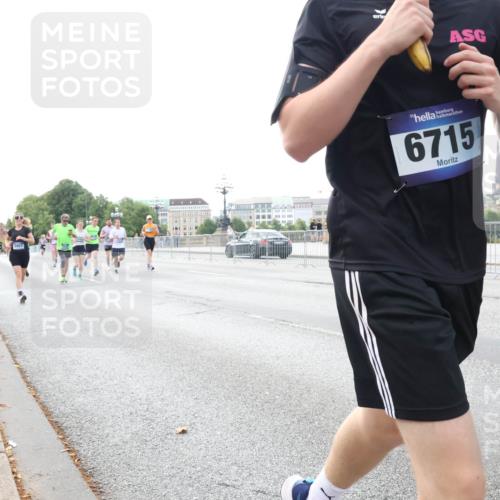 29.06.2025 - hella hamburg halbmarathon Lena Gebhardt http://msf.ph/oto/8430725 29.06.2025 10:07:32 Lombardsbrücke 6715, 1173, 1893, 2032, 2136, 2190, 3922, 4262, 4502, 4550, 5100, 5242, 5899, 6196, 6517, 6518, 6707, 6713, 6715, 6833, 6918, 7019, 7503, 7760, 9071, 9338, 9967, 10212, 10700, 10703, 11114, 11394, 11641, 11758, 12378, 12550, 15051, 15673, 16241, 16539, 16915, 17062, 17895, 18218, 18270, 18316, 18721, 19134 meine-sportfotos.de
