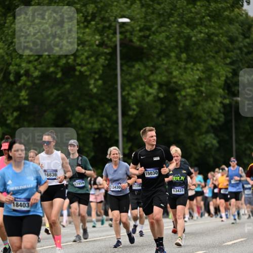 29.06.2025 - hella hamburg halbmarathon Dr. Thomas Lammeyer http://msf.ph/oto/8430730 29.06.2025 10:52:00 Kennedybrücke 1073, 1430, 1523, 1618, 2163, 2211, 2320, 2407, 2491, 2500, 2882, 3679, 4239, 4342, 5700, 5796, 6255, 6256, 7240, 8105, 8158, 8270, 9356, 9743, 9758, 10658, 10777, 10903, 11276 meine-sportfotos.de