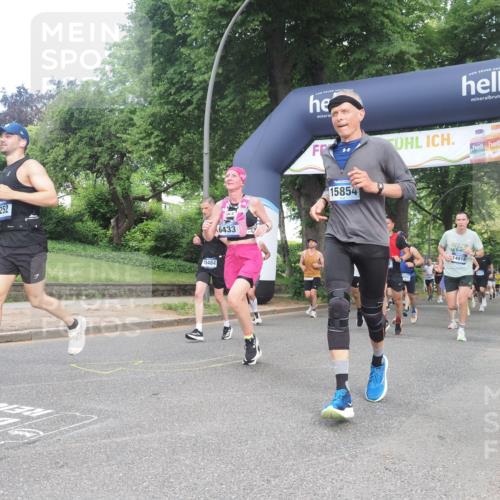 29.06.2025 - hella hamburg halbmarathon KatJ http://msf.ph/oto/8430921 29.06.2025 10:42:09 Zwischen KM18-KM19 1193, 1506, 2252, 3177, 3652, 3861, 5021, 6082, 6084, 6433, 6569, 7221 meine-sportfotos.de