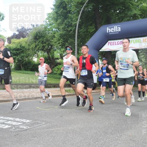 29.06.2025 - hella hamburg halbmarathon KatJ http://msf.ph/oto/8430959 29.06.2025 10:42:11 Zwischen KM18-KM19 2252, 3177, 3861, 5021, 6082, 6084, 6433, 6569 meine-sportfotos.de