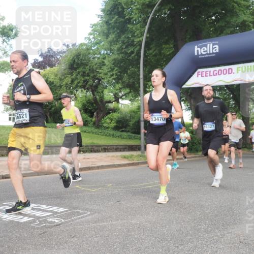 29.06.2025 - hella hamburg halbmarathon KatJ http://msf.ph/oto/8431032 29.06.2025 10:42:13 Zwischen KM18-KM19 2252, 2612, 3177, 3861, 5021, 6082, 6084, 6433, 6569 meine-sportfotos.de