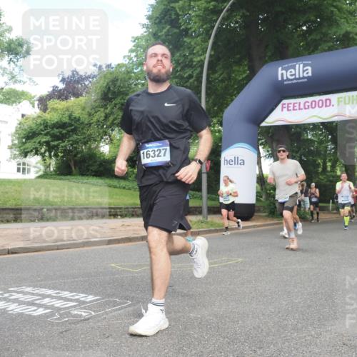 29.06.2025 - hella hamburg halbmarathon KatJ http://msf.ph/oto/8431065 29.06.2025 10:42:14 Zwischen KM18-KM19 1125, 2612, 3177, 3861, 5021, 6082, 6084, 6433, 6569 meine-sportfotos.de