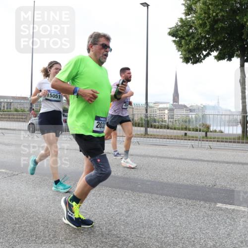 29.06.2025 - hella hamburg halbmarathon Lena Gebhardt http://msf.ph/oto/8431075 29.06.2025 10:07:38 Lombardsbrücke 15051, 2032, 1079, 1173, 1893, 2032, 2136, 2190, 2309, 3328, 3922, 4228, 4262, 4502, 4550, 4864, 5100, 5242, 5899, 6196, 6517, 6518, 6707, 6713, 6715, 6833, 6918, 7019, 7760, 9071, 9338, 9966, 9967, 10212, 10700, 10703, 11114, 11394, 11641, 11758, 12378, 12789, 13458, 15051, 15673, 16241, 16539, 16915, 17062, 18218, 18270, 18721, 19134 meine-sportfotos.de