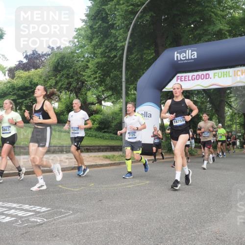29.06.2025 - hella hamburg halbmarathon KatJ http://msf.ph/oto/8431134 29.06.2025 10:42:16 Zwischen KM18-KM19 1125, 2474, 2612, 3177, 3861, 5021, 6082, 6084, 6443, 6569 meine-sportfotos.de