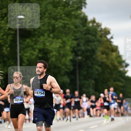 29.06.2025 - hella hamburg halbmarathon Dr. Thomas Lammeyer http://msf.ph/oto/8431271 29.06.2025 10:52:12 Kennedybrücke 1045, 1073, 1430, 1434, 1523, 1618, 2163, 2195, 2320, 2407, 2418, 2491, 2882, 2994, 3468, 3679, 4037, 4239, 4588, 4974, 5796, 6255, 6256, 6879, 7240, 8105, 8158, 8270, 9018, 9356, 10075, 10658, 10777, 10903, 11276, 11351 meine-sportfotos.de